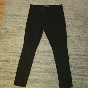 Levi 311 Shaping Skinny Jean's Black